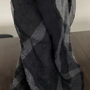 Burberry infinity scarf